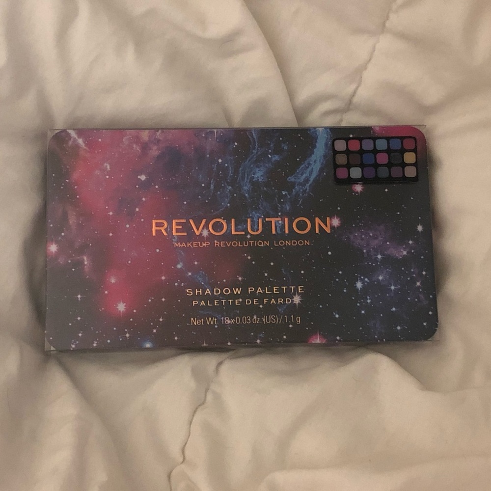 Makeup Revolution London Shadow Pallette